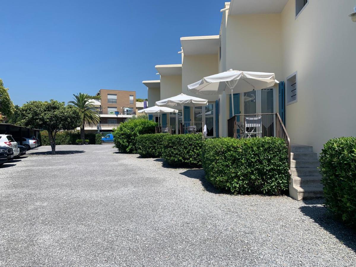 Hotel L'Etape Villeneuve-Loubet Bagian luar foto